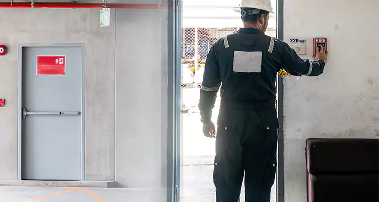 Emergency Fire Exit Door Repair in Tampa, FL