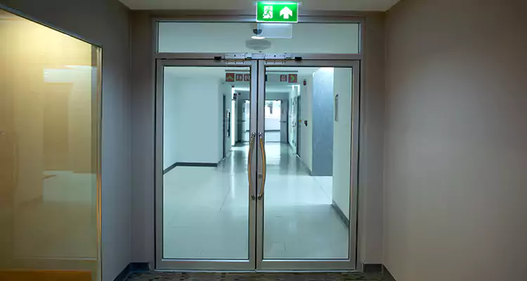 Emergency Glass Door Repair in Tampa, FL