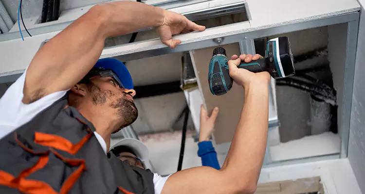 Emergency Overhead Door Repair in Tampa, FL