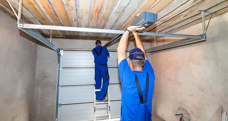 Garage Door Opener Technician in Tampa, FL