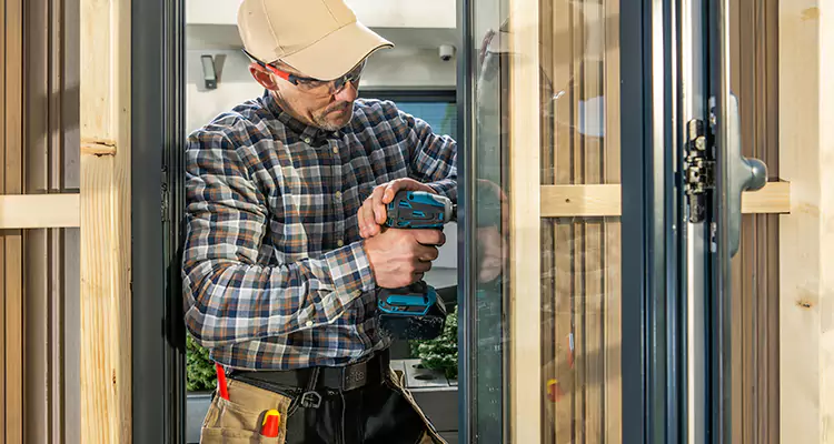Top-Rated Patio Door Handle and Lock Repair Service for Homeowners in Tampa, FL