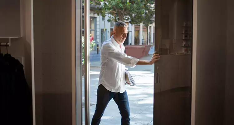 Track Cleaning and Repair for Stuck Doors in Tampa, FL