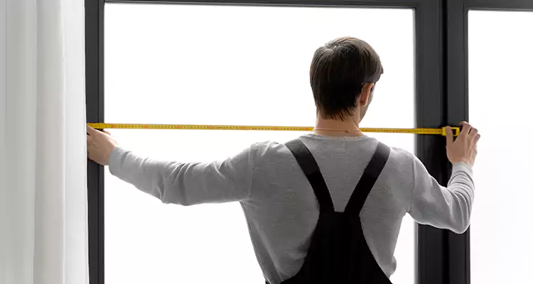 Retractable Deck Screens Repair in Tampa, FL