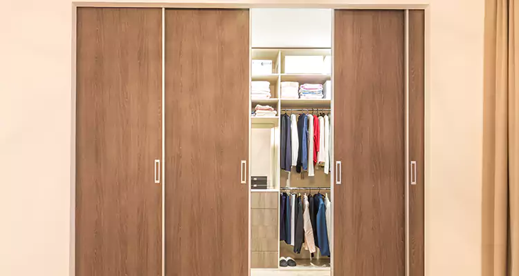 Sliding Closet Wardrobe Repairs in Tampa, FL
