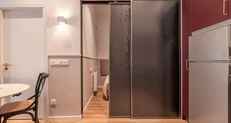 Adjust Pella Sliding Doors Not Moving in Tampa, FL