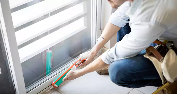 Dap Window Caulk Repair in Tampa, FL